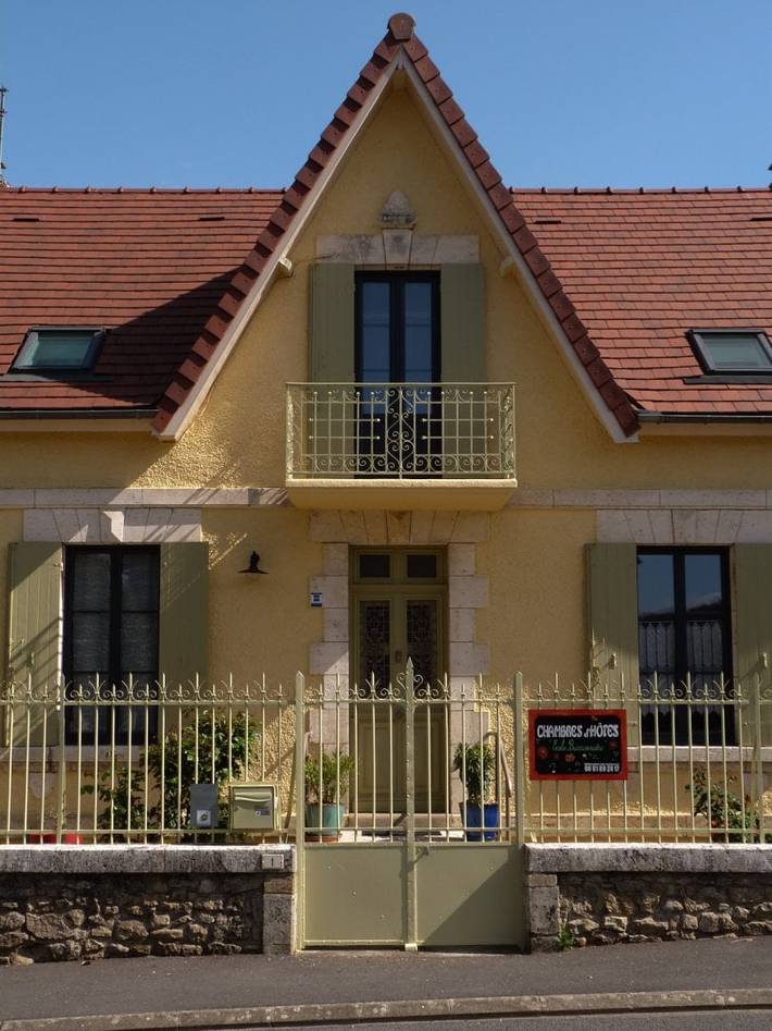 Location de vacances pour 4 personnes, avec piscine et jardin à Le Buisson-de-Cadouin - 3