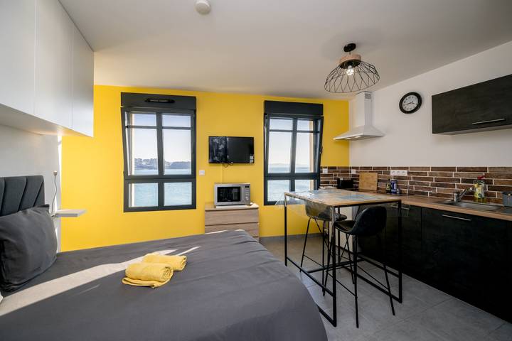 Appartement entier, La Petite Coursive - vue mer in Erquy, Côte d’Émeraude