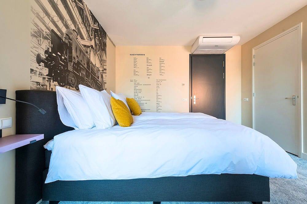 Geheel appartement, Minimalistisch en modern appartement met keuken en privé badkamer. in Tilburg, Noord-Brabant
