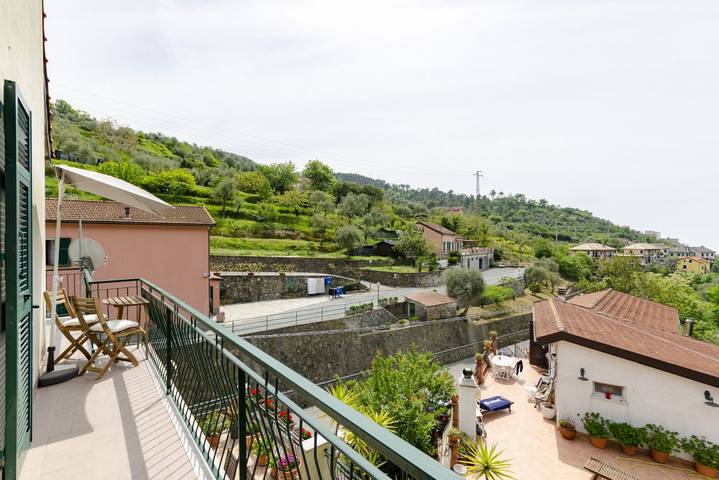 Apartamento entero, Joivy Family Flat w/3 Balconies, 10 Min to Beach in Moneglia, Riviera di Levante