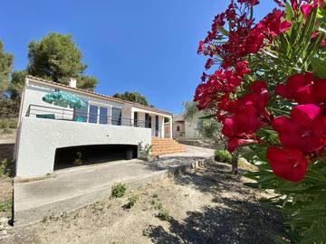Gîte pour 5 personnes, avec jardin à Lézignan-Corbières