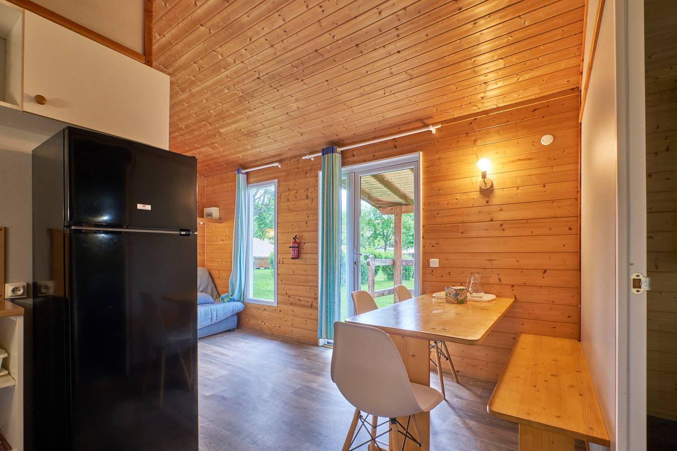 Chalet "5 Personnes 303" with Shared Pool & Private Terrace in Mens, Isère