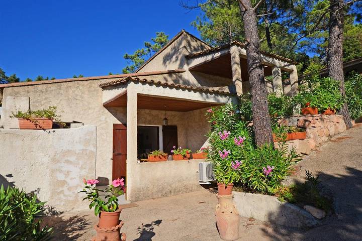 Villa pour 5 personnes, avec balcon et jardin à Porto-Vecchio - 2