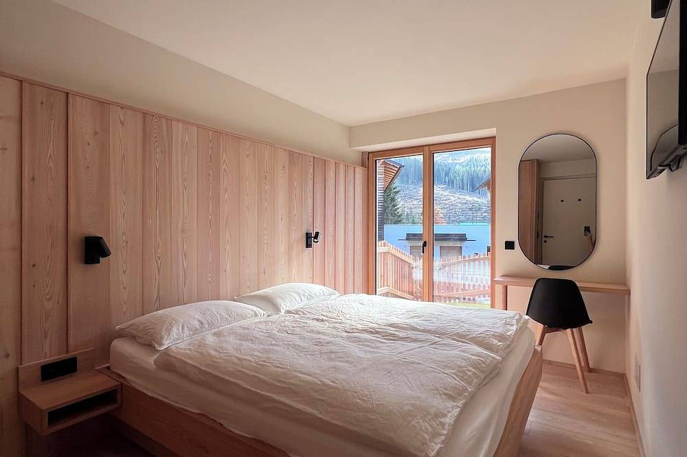 A family Alpine chalet in the heart of the Dolomites in Karersee, Welschnofen