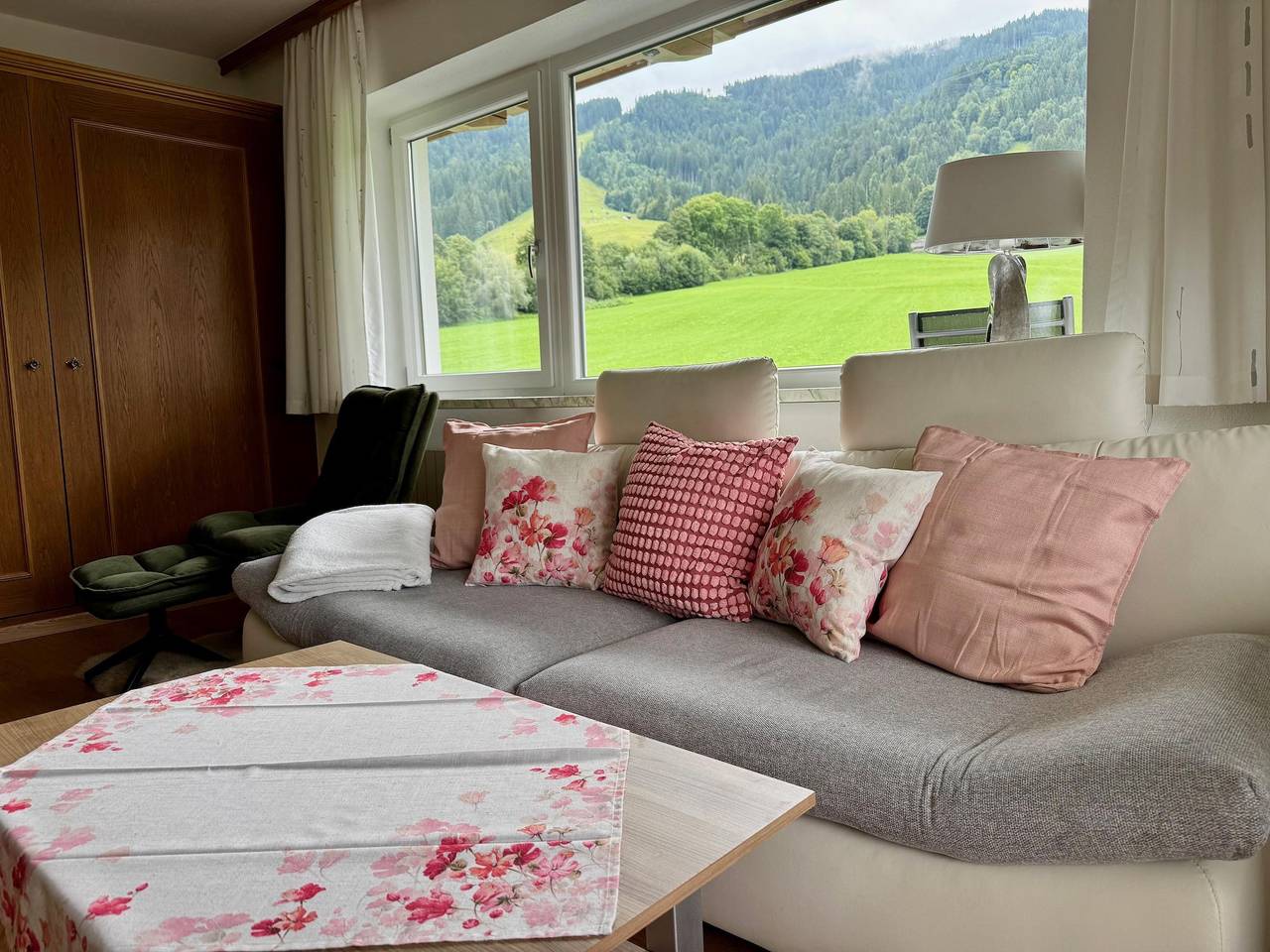 Geheel vakantieappartement, Appartement, douche of bad, Wc, balkon in Niederau, Wildschönau