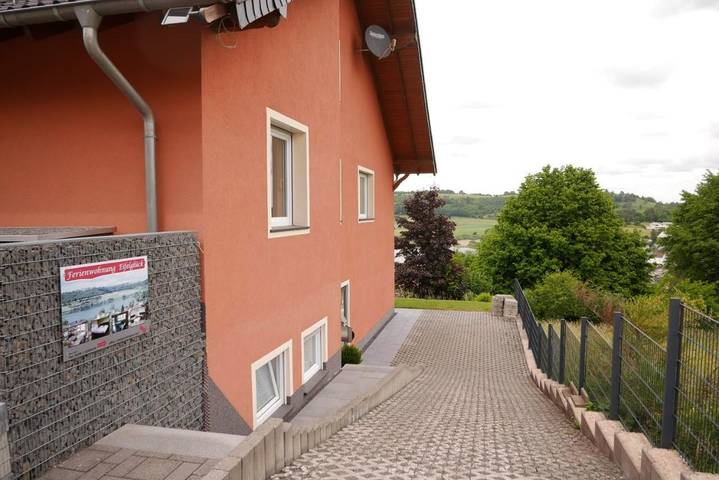 Ferienwohnung für 3 Personen, mit Ausblick und Garten sowie Seeblick in der Vulkaneifel - 3