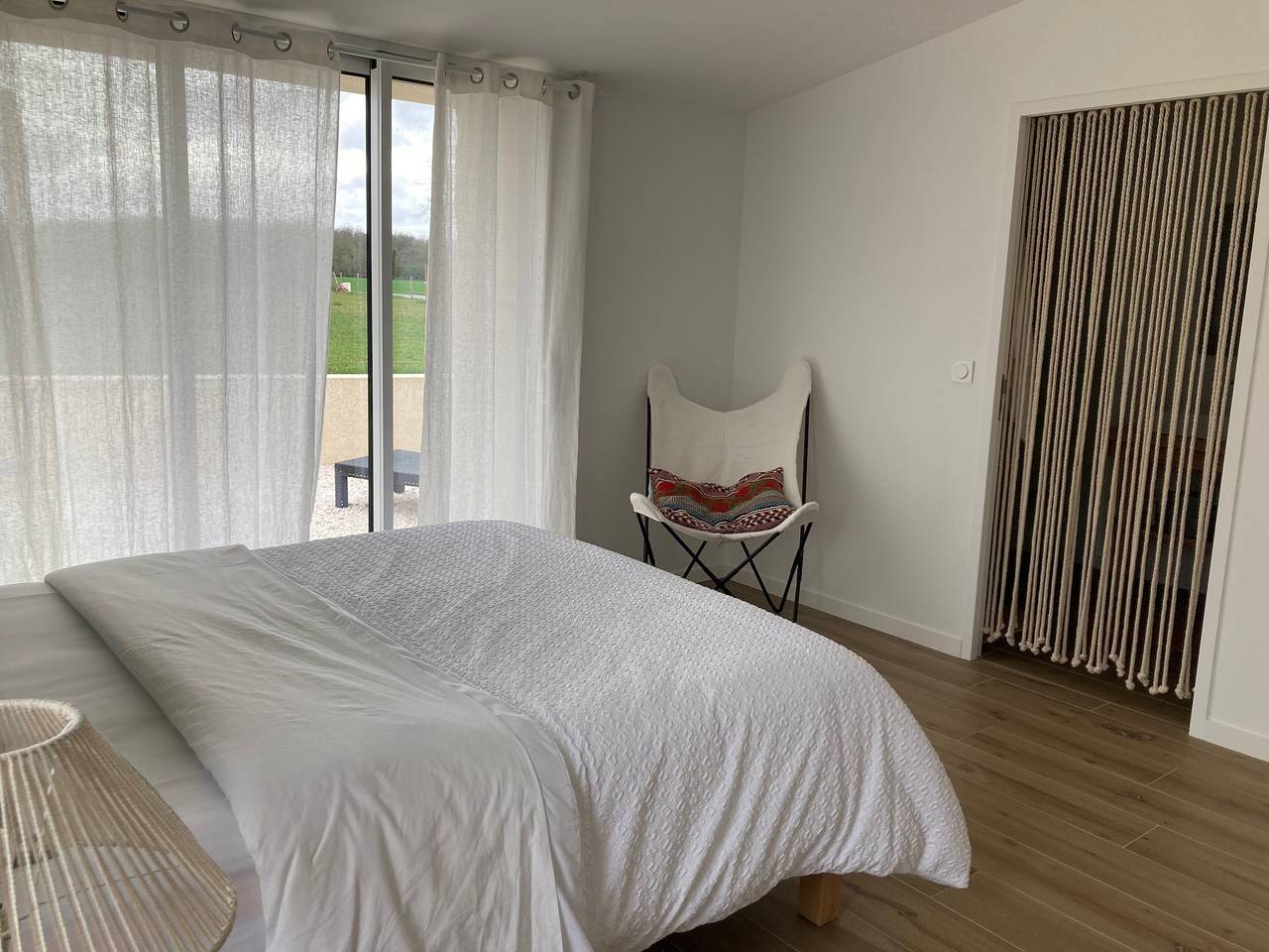 Chambre d’hôtes À L'orée Des Bois « Chambre Maritxu » avec terrasse privée, jardin commun et Wi-Fi in La Gaubretière, Vallée de la Loire
