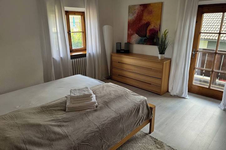 Ganze Wohnung, 5 Minuten vom Stadtkern entfernt - Familien Whg auf 120 qm mit 3 Schlafzimmer. in Bad Aibling, Landkreis Rosenheim