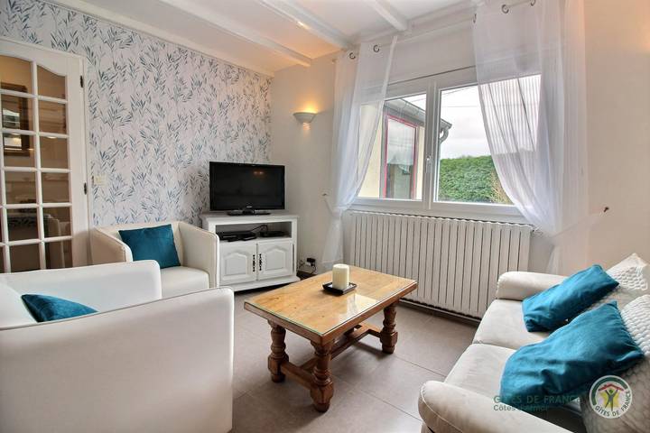 Gîte pour 4 personnes, avec vue ainsi que terrasse et jardin à Lannion - 3