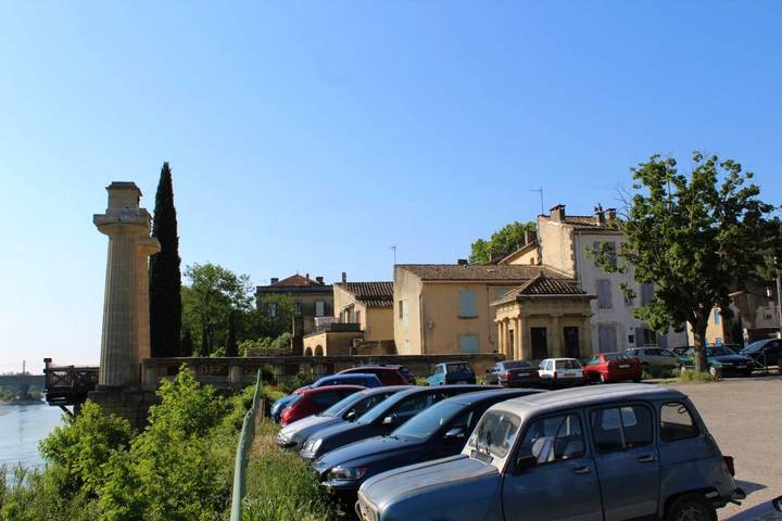 Gîte pour 2 personnes, avec vue et jardin à Remoulins - 4