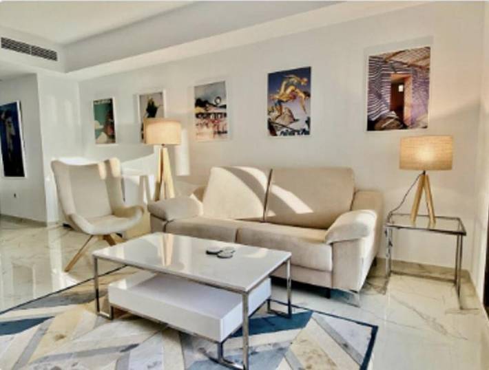 Ganze Ferienwohnung, Ferienwohnung für 6 Personen mit Pool in Buenas Noches, Casares