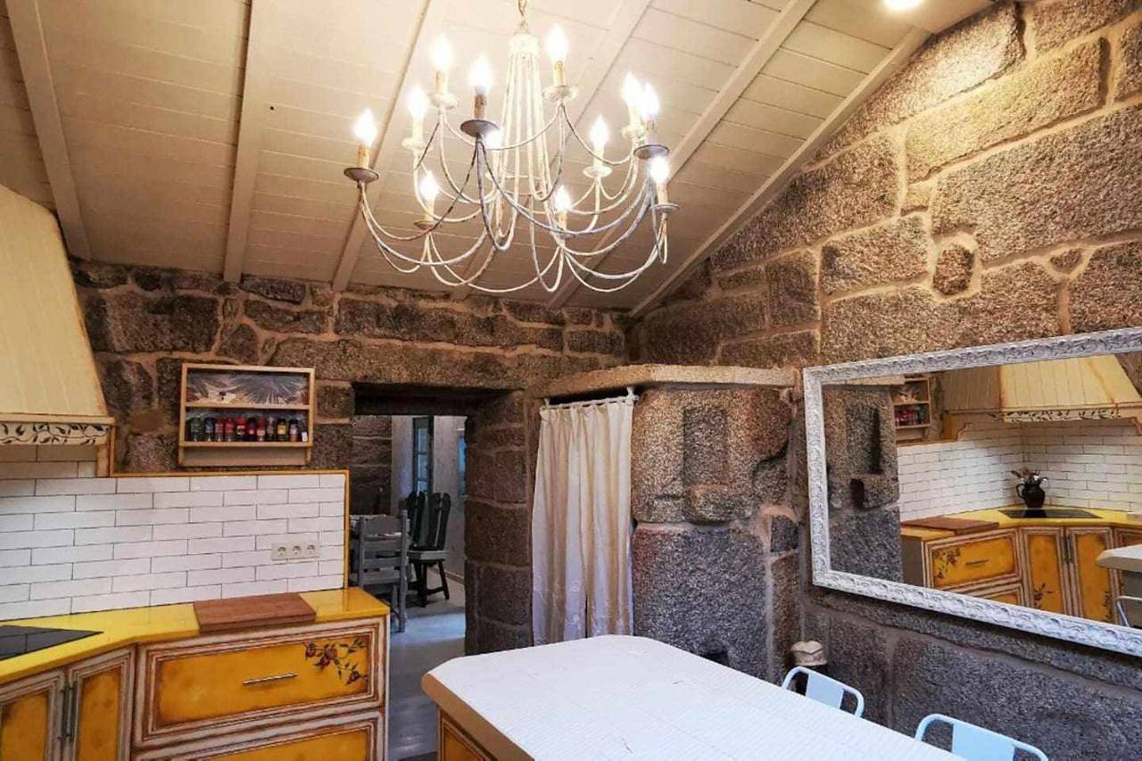 Six-Bedroom House in La Lama, Provincia de Pontevedra