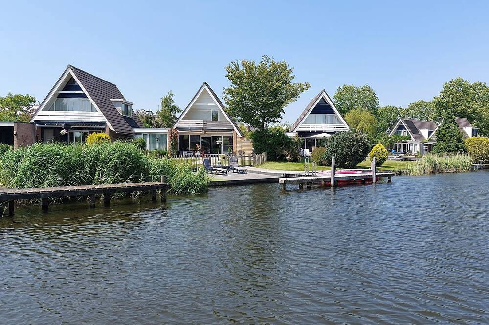 Ferienhaus für 7 Personen am Wasser in Uitwellingerga in Uitwellingerga, Friesland