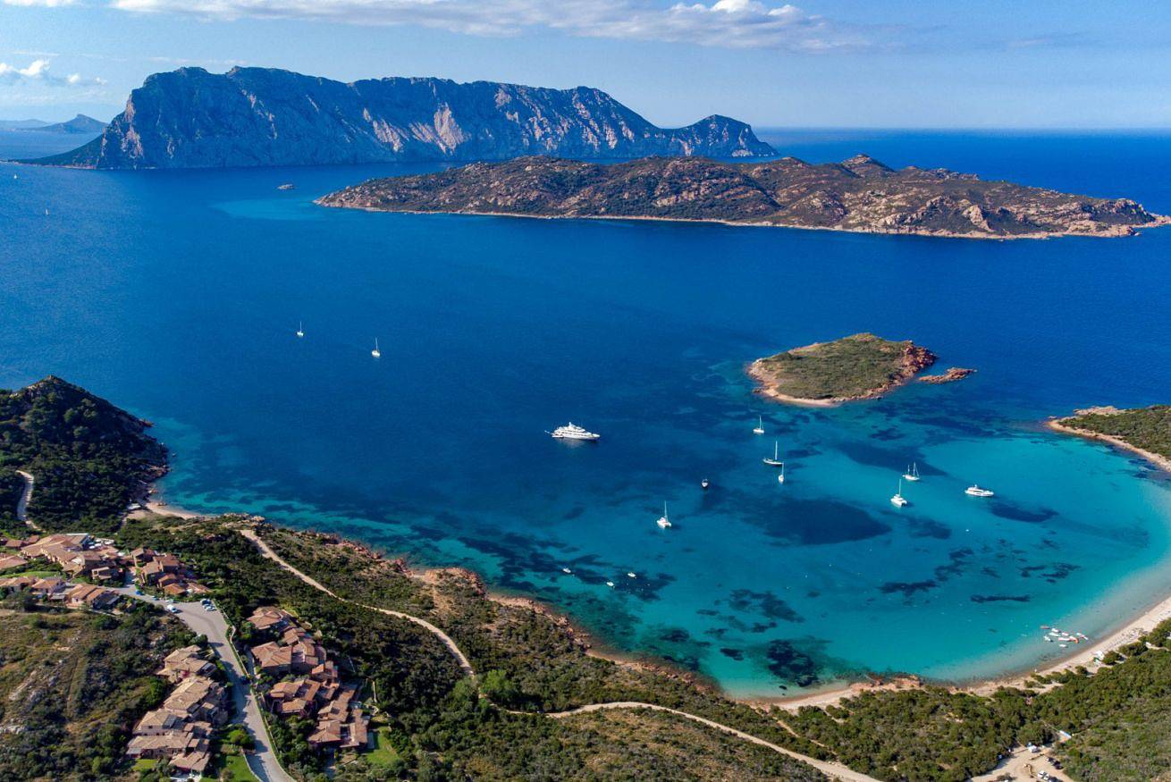 Geheel appartement, Vakantieappartement voor 2 personen met balkon/terras in Capo Coda Cavallo, San Teodoro