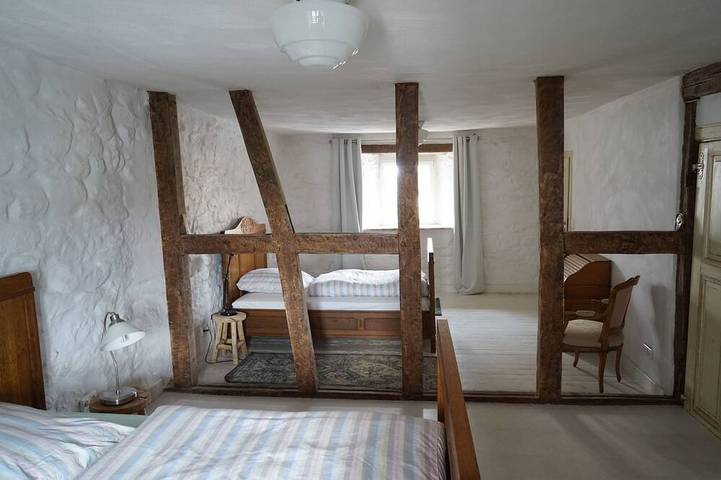 Kunstvoll eingerichtetes Ferienhaus mit Wellnessbereich in Steffeln, Naturpark Hohes Venn-Eifel
