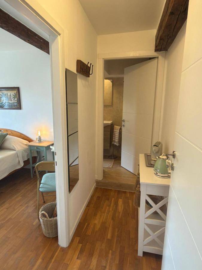 Calicanto cozy room with private bathroom in Lido di Venezia, Venedig