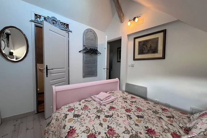 Une grange rénovée à Chinon avec des vélos in Chinon, Vallée de la Loire