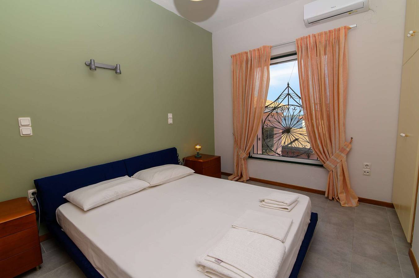 Ganze Wohnung, Ferienwohnung für 5 Personen mit Garten in Preveza, Preveza Regionalbezirk