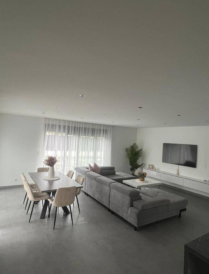 Villa pour 6 personnes, avec jardin et piscine