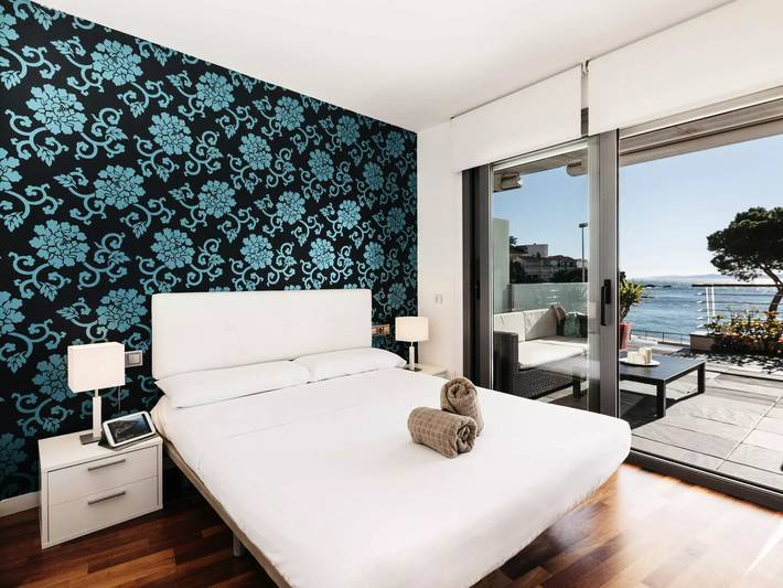 Gîte pour 4 personnes, avec piscine et terrasse, animaux acceptés dans Platja De Canyelles Petites - 3