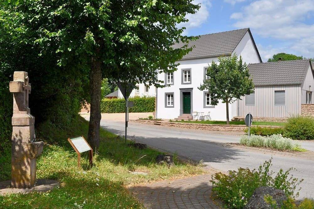 Ferienhaus Baustert - 6-Bett-Ferienhaus Dusche u.Bad, Wc, 3 Schlafräume in Baustert, Eifelkreis Bitburg-Prüm