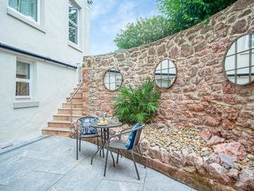 Gîte pour 2 personnes, avec jardin à Torquay