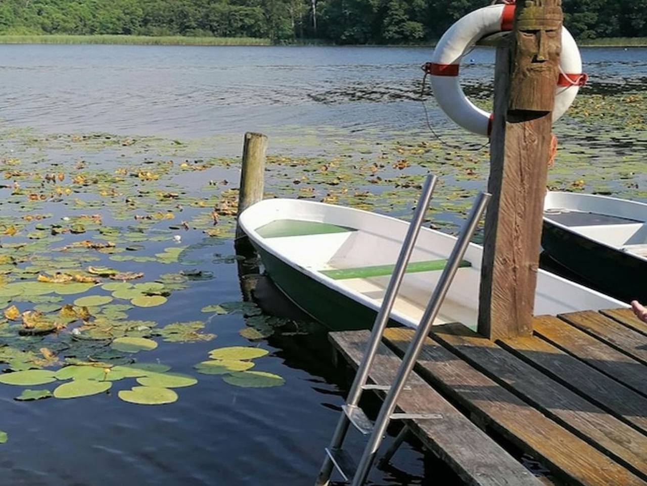 Ganze Ferienwohnung, Residenz am See - Ferienwohnung mit Seezugang in Nienhäger Hütte, Krakow am See