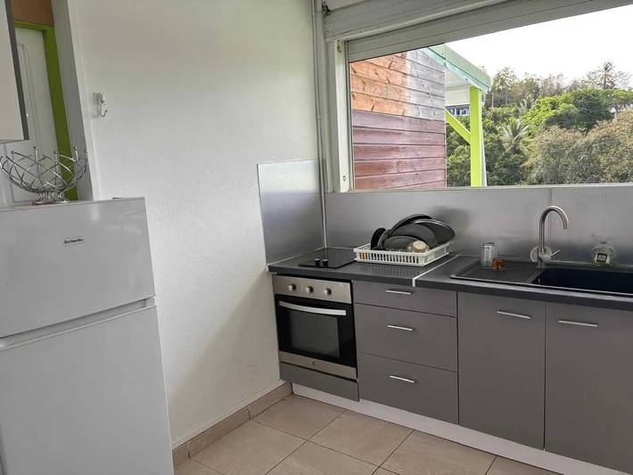 Gîte pour 6 personnes, avec terrasse et piscine à Le Gosier - 4