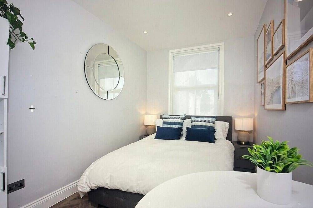 Entire apartment, Eden - Sunshine Suite On The Beach in Parish of Saint Helier, Jersey