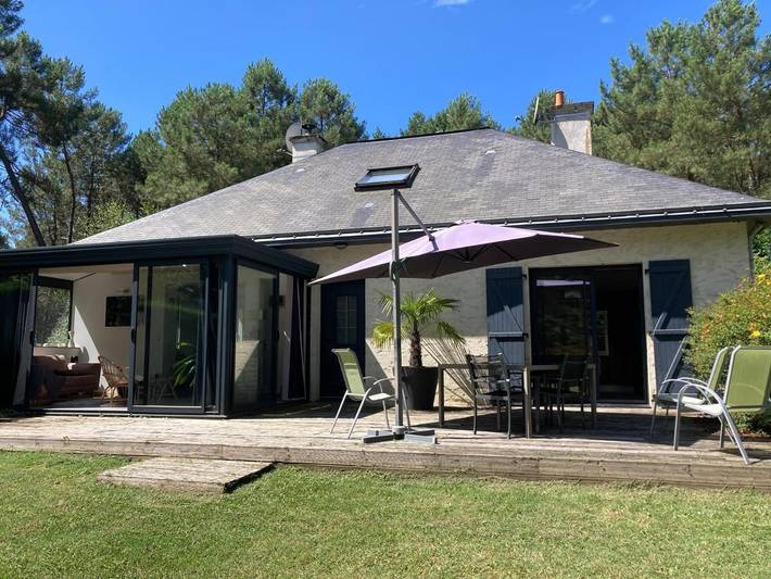 Location de vacances pour 7 personnes, avec piscine ainsi que terrasse et jardin à Mulsanne - 3