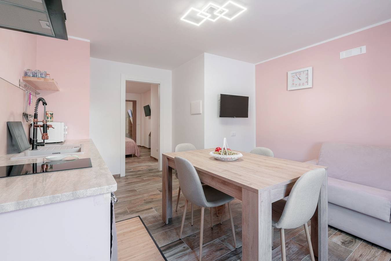 Apartamento entero, Apartamento 'Beb della Stazione - Capo Treno' con Wi-Fi y aire acondicionado in Pachino, Provincia de Siracusa