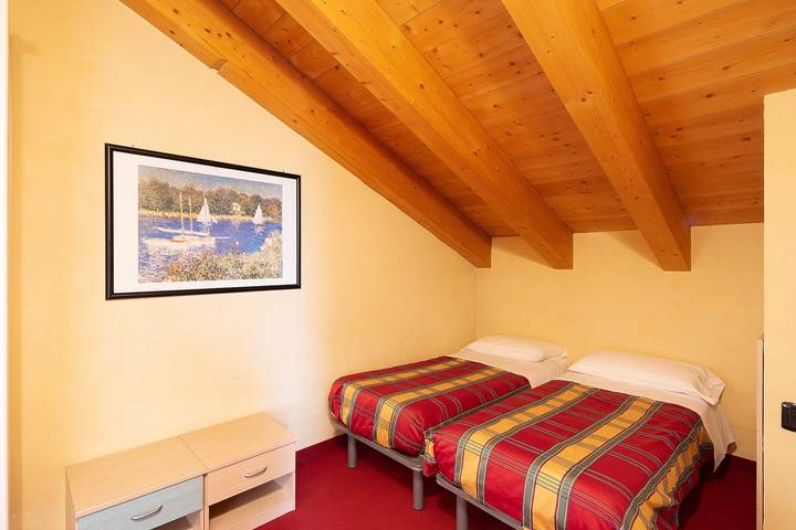 Ganze Wohnung, Ferienwohnung 'Chalet Li Palù Trilocale 4' mit Bergblick, Balkon und Wlan in Livigno (Stadt), Livigno
