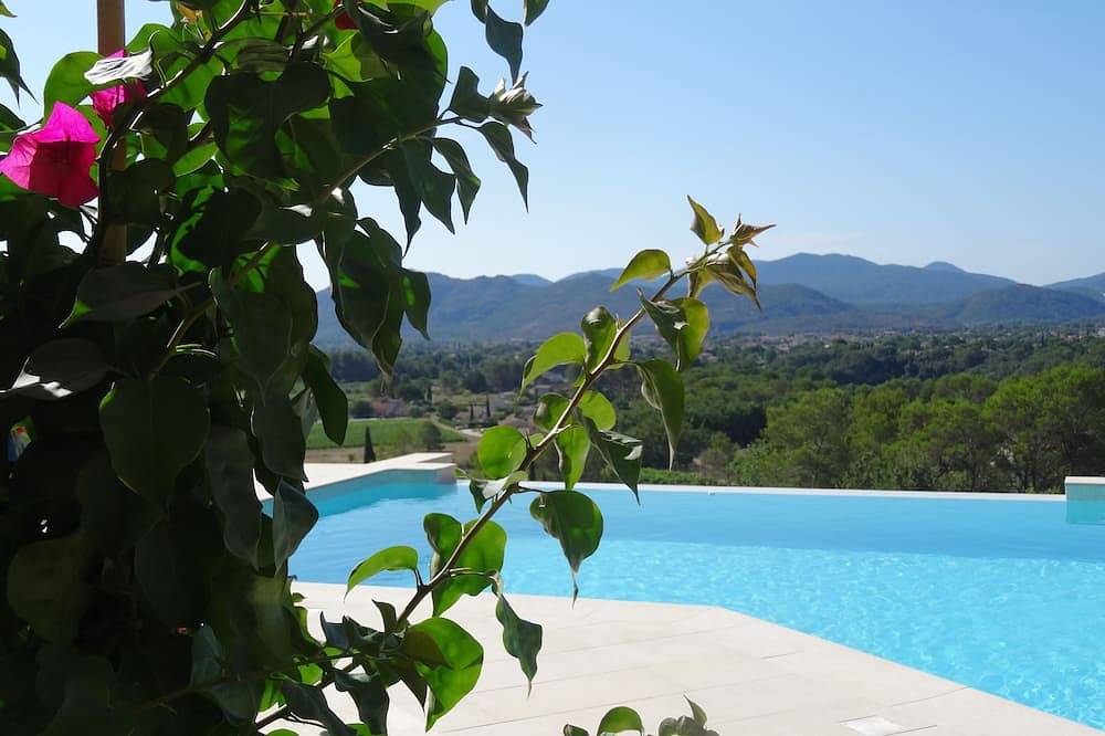 Apartamento entero, Estudio de 35 m2 en la villa cerca de golf St Endreol in La Motte, Region de Draguignan