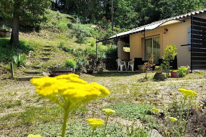 Location de vacances pour 3 personnes, avec Jardin à Malaucène