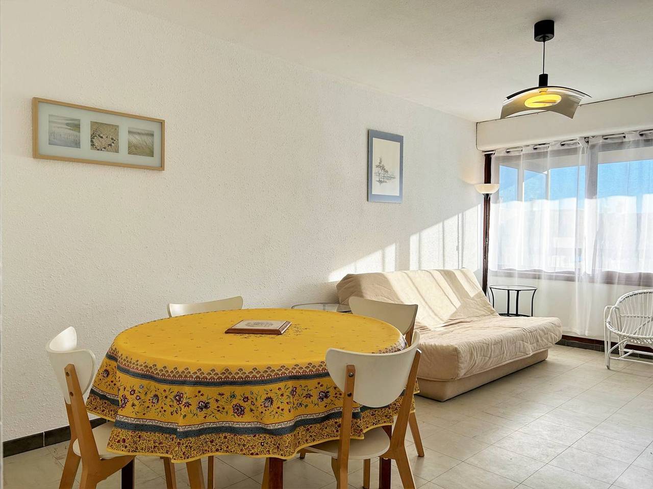 Appartement entier, Appartement T2 au cœur de la Favière, terrasse, parking, à 100m de la plage et des commerces in Bormes-les-Mimosas, Parc national de Port-Cros