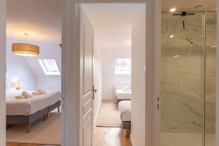 Ganze Wohnung, Apartment-Ensuite mit Dusche-Climatisation-Stadtblick in Romorantin-Lanthenay, Sologne