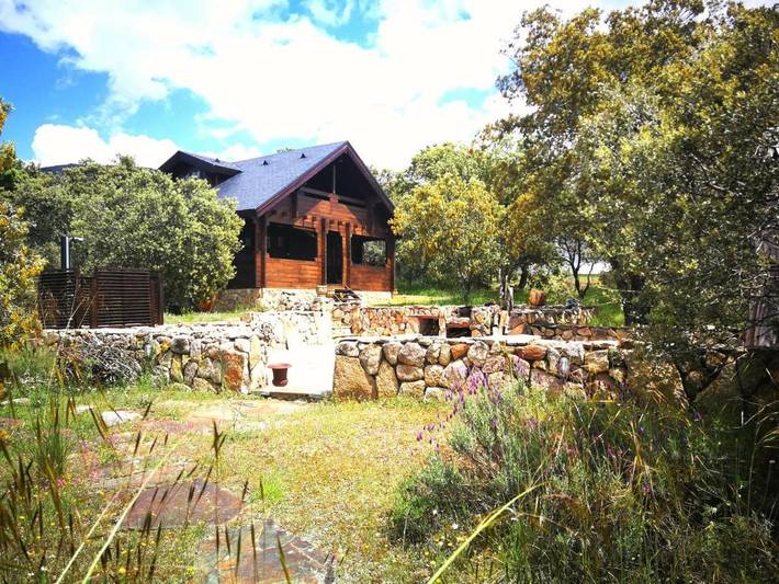 Casa rural para 6 personas, con Balcón y Terraza además de Jardín y Piscina para niños en El Espinar