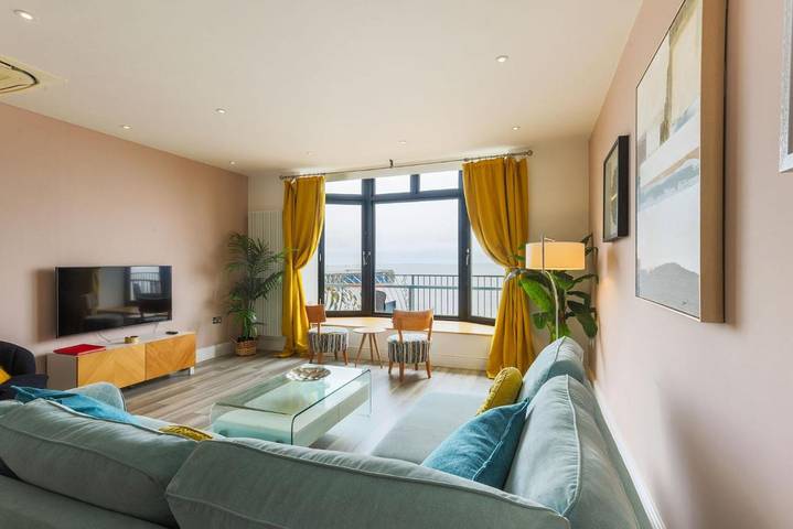 Vakantiewoning voor 4 personen, with Balkon and Terras as well as Uitzicht in Cardiff