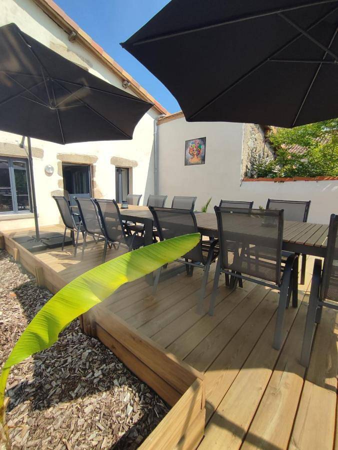 Location de vacances pour 15 personnes, avec jardin et piscine à La Chapelle-Saint-Laurent - 3