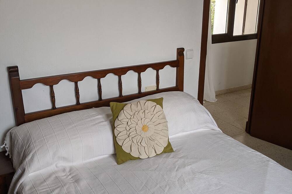 Wonderfully situated family villa with stunning 360 degree views in Maó, Menorca