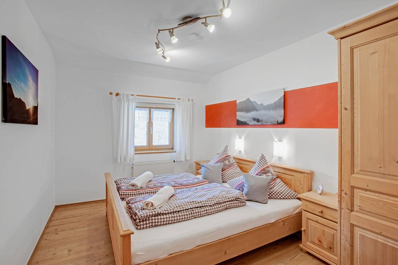 Ganze Wohnung, Ferienwohnung Enzian mit Balkon, Bergblick und Wlan; Parkplatz vorhanden in Ramsau bei Berchtesgaden, Berchtesgadener Alpen