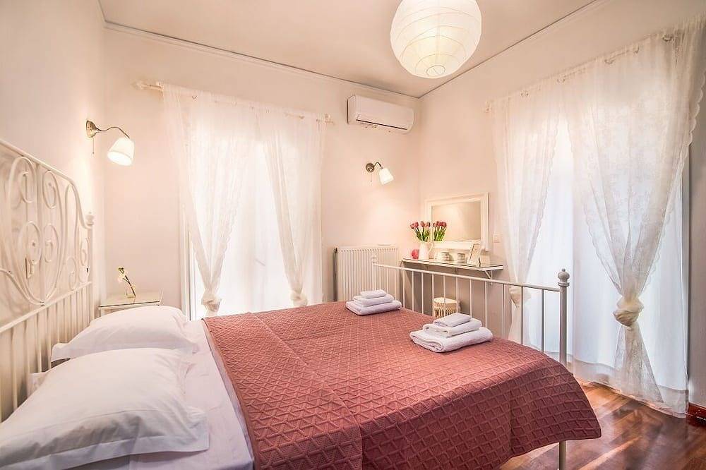 4 Bedroom Garden House  in Pelekas, Korfu