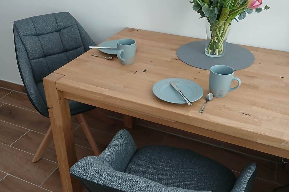 Ganze Wohnung, Gemütliches Doppelzimmer (25qm) mit eigenem Badezimmer in Röttingen, Taubertal