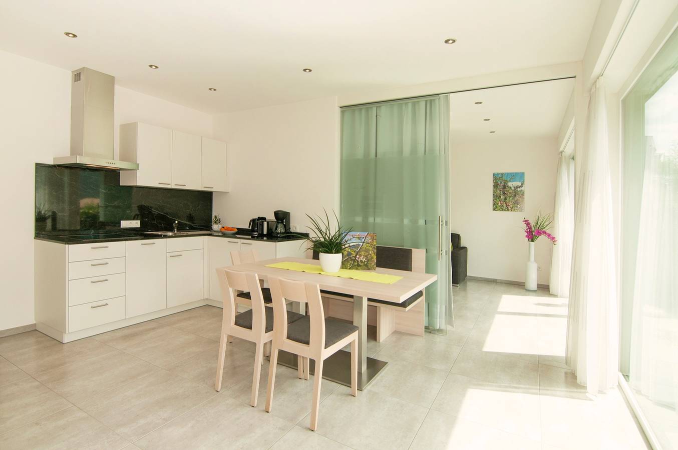 Entire apartment, Apartment "Weinreichhof Hasenöhrl" with Mountain View, Private Terrace & Wi-Fi in Kastelbell, Kastelbell-Tschars