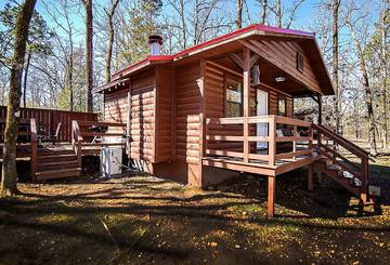 Log Cabin for 2 Guests in Broken Bow Lake, McCurtain County, Picture 4