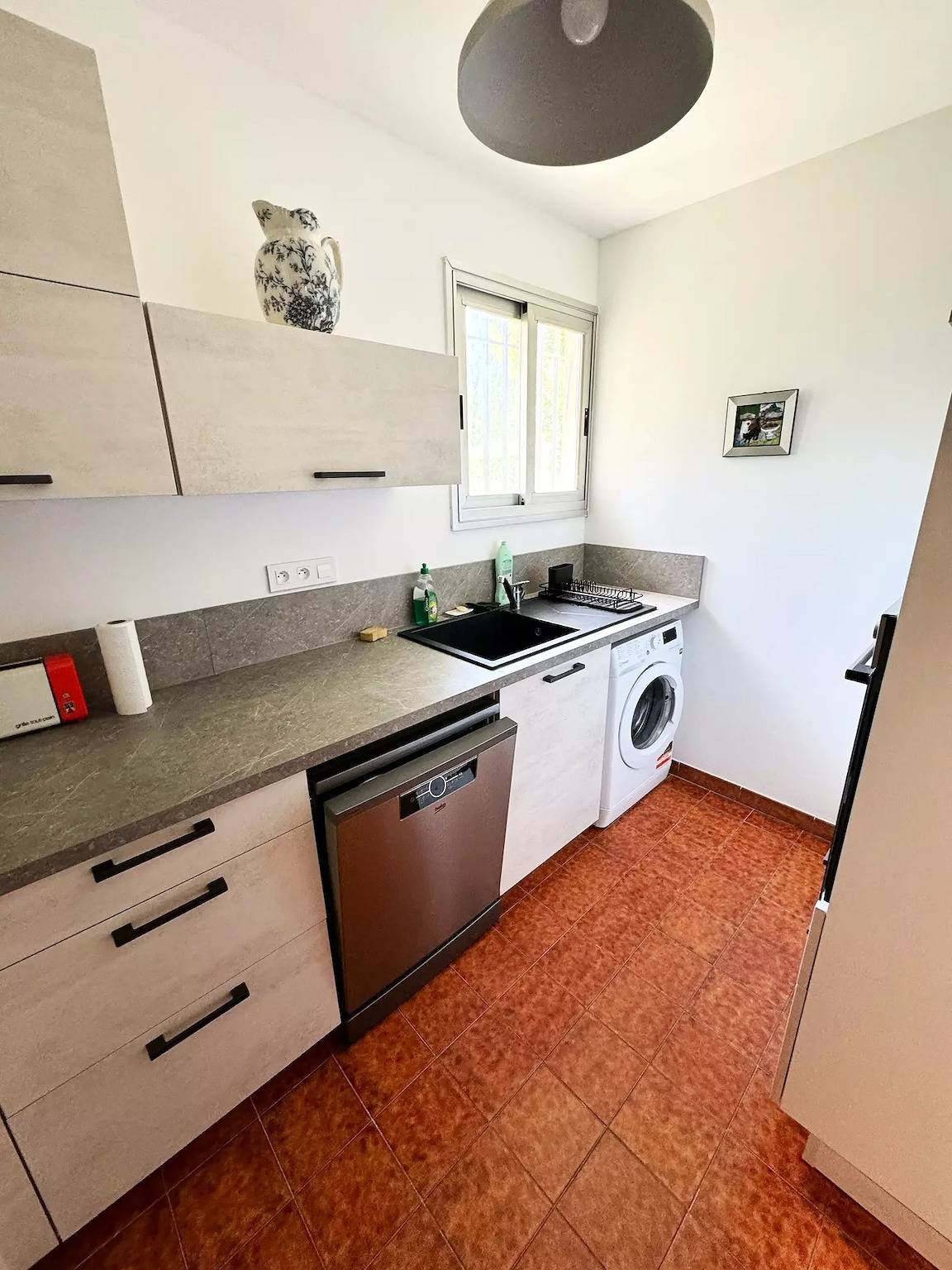 Appartement entier, Appartement climatisé 3 pièces 4 personnes - Budget in Bandol, Région de Toulon