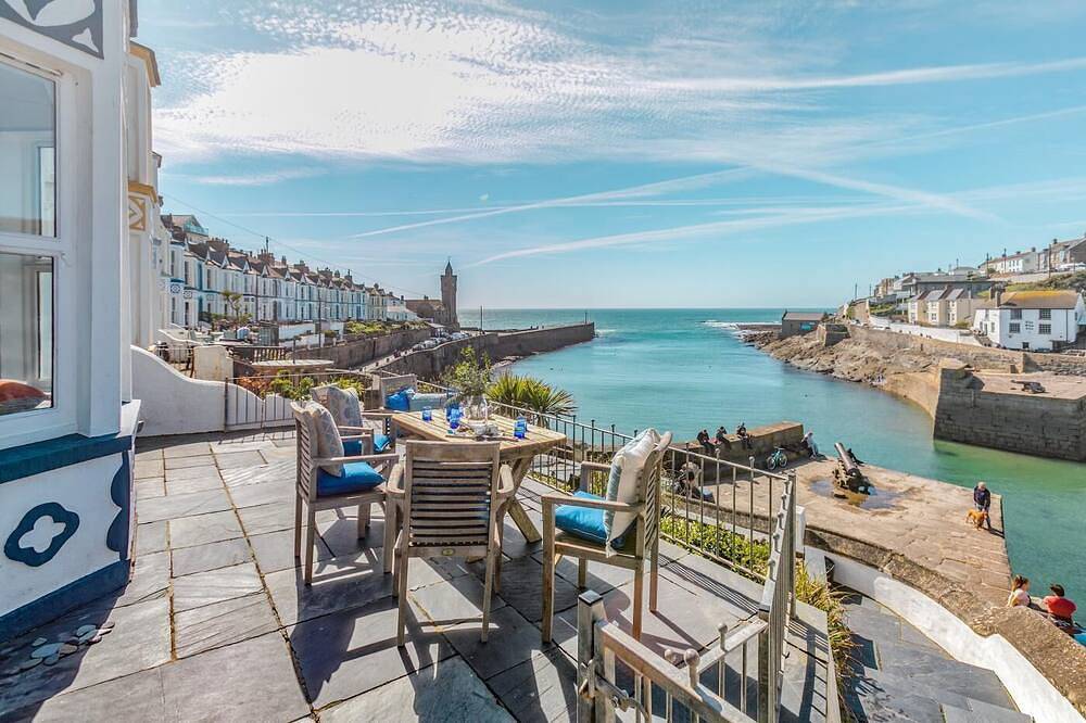 3 Bed in Porthleven (oc-tanson) in Porthleven, Cornwall