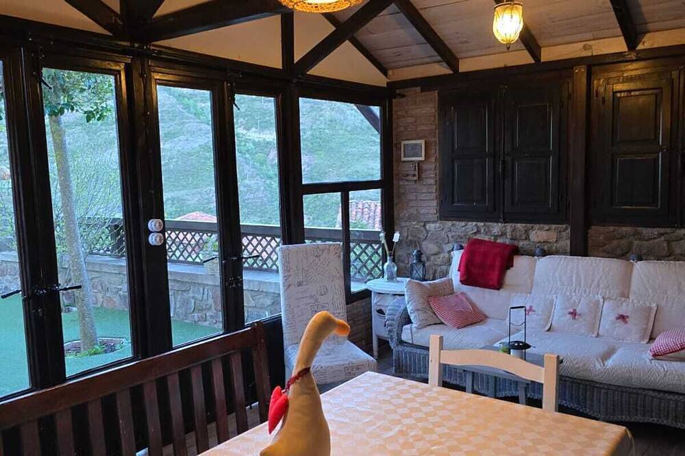 Casa el Eden de Cameros in Laguna de Cameros, Leza, Jubera, Cidacos og Alhama Dale