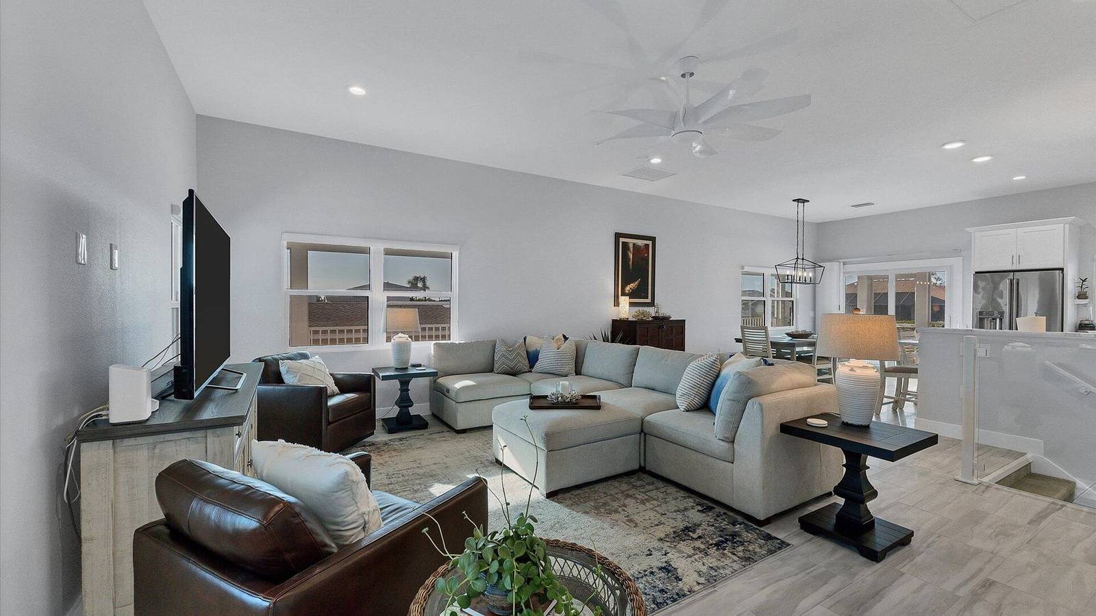 Luxury Contemporary Style House on Charlotte Harbor Area, Charlotte County House 5834 in Grove City, Charlotte County