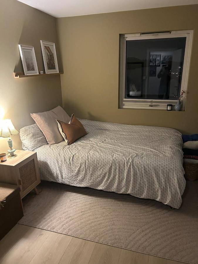Cały apartament, Hovedetasje i enebolig med 3 soverom og utendørs spabad in Sandefjord